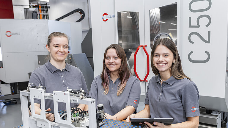 Mädchen-Förderprogramm bei der HERMLE AG_3