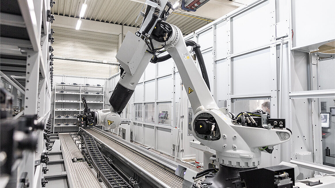 Die Robotersteuerung SOFLEX verwaltet bei Trissler & Kielkopf auch die Werkzeuge.