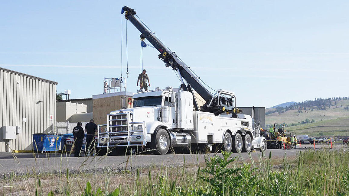 The new HERMLE C 400 will be used by Neptune Aviation to produce parts for repair and maintence on their aerial firefighting fleet.